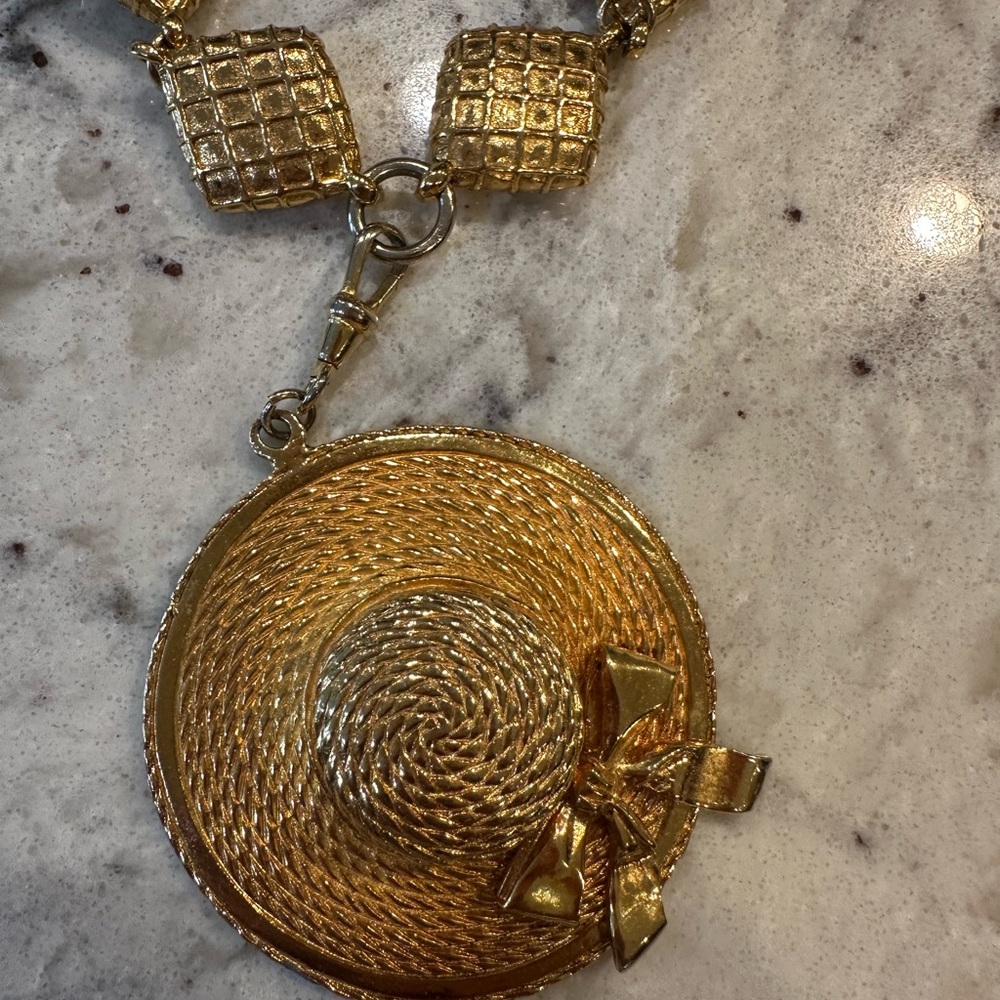 Vintage CHANEL 1980s Quilted Rhombus Diamond necklace w Straw Hat charm w COA - Picture 6 of 9